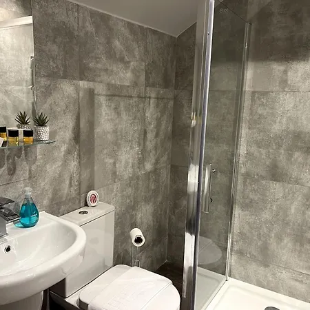 Luxury 2 Bed Penthouse - 4k Projector - Snug - En