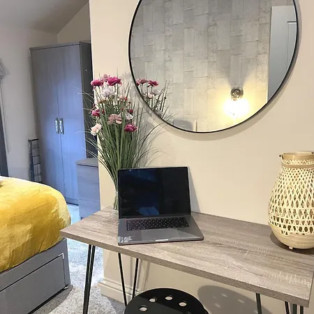 Apartament Luxury 2 Bed Penthouse - 4k Projector - Snug - En